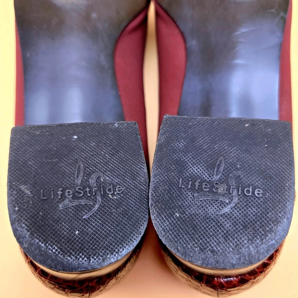 LifeStride Lure Burgundy Faux Croc Square Toe Low Block Heel Pumps Mens 8N